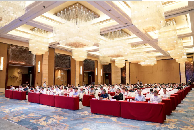 【十年磨礪】 高分子防水卷材產(chǎn)業(yè)研討會(huì)圓滿(mǎn)落幕——桂湖防水引領(lǐng)技術(shù)革新共繪綠色發(fā)展新篇！